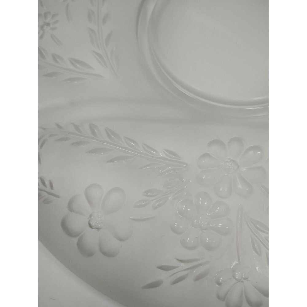 Vintage Large Frosted Glass Carved Flowers & Leaves 4 Slots Tray Serving Platter - Picture 5 of 9
